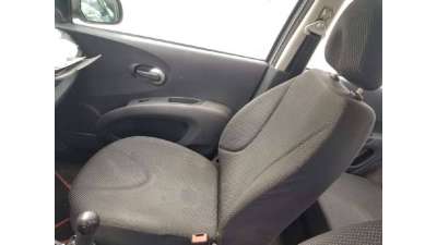 ASIENTO DELANTERO DERECHO NISSAN...