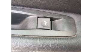 MANDO ELEVALUNAS TRASERO...