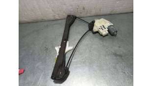 ELEVALUNAS TRASERO...