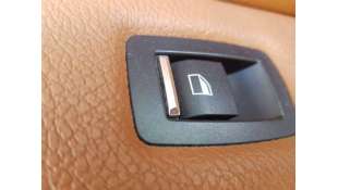 MANDO ELEVALUNAS TRASERO...