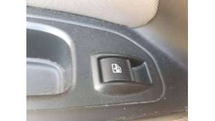 MANDO ELEVALUNAS TRASERO...