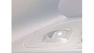 MANDO ELEVALUNAS DELANTERO...