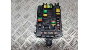 CAJA RELES / FUSIBLES BMW...