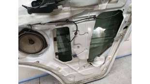 ELEVALUNAS DELANTERO...