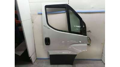 PUERTA DELANTERA DERECHA IVECO DAILY...