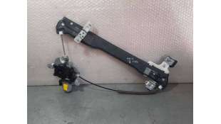 ELEVALUNAS DELANTERO...