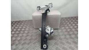 ELEVALUNAS TRASERO DERECHO...