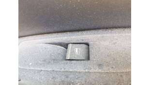 MANDO ELEVALUNAS TRASERO...