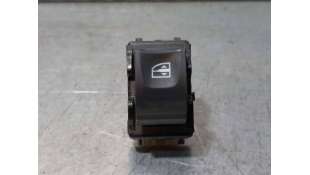 MANDO ELEVALUNAS DELANTERO...