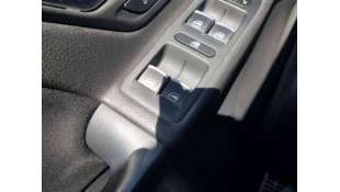 MANDO ELEVALUNAS DELANTERO...