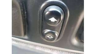 MANDO ELEVALUNAS TRASERO...