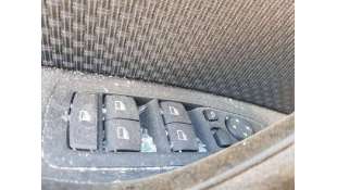 MANDO ELEVALUNAS DELANTERO...