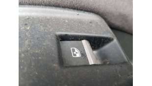 MANDO ELEVALUNAS TRASERO...