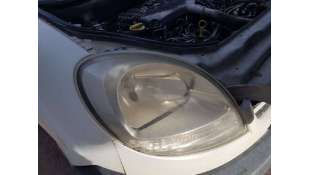 FARO DERECHO NISSAN...