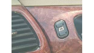 MANDO ELEVALUNAS DELANTERO...