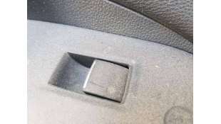 MANDO ELEVALUNAS TRASERO...