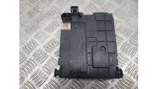 CAJA RELES / FUSIBLES... 2