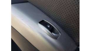 MANDO ELEVALUNAS TRASERO...