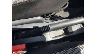 PALANCA FRENO DE MANO DACIA...