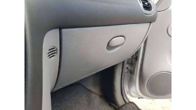 GUANTERA CITROEN XSARA PICASSO 1.6...