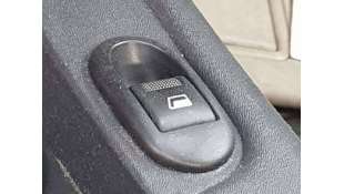 MANDO ELEVALUNAS DELANTERO...