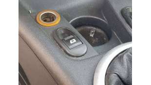 MANDO ELEVALUNAS DELANTERO...