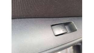 MANDO ELEVALUNAS TRASERO...