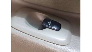 MANDO ELEVALUNAS TRASERO...