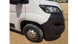 PARAGOLPES DELANTERO... 2