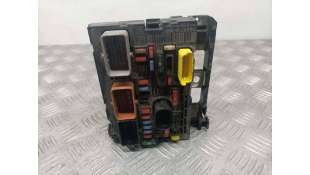 CAJA RELES / FUSIBLES...