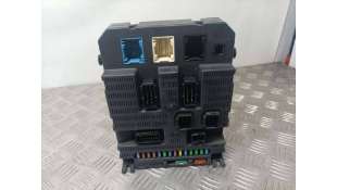 CAJA RELES / FUSIBLES...