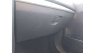 GUANTERA RENAULT MEGANE II...