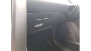 GUANTERA FORD FOCUS LIM....