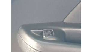 MANDO ELEVALUNAS TRASERO...