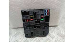 CAJA RELES / FUSIBLES...