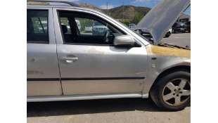 PUERTA DELANTERA DERECHA...