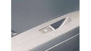 MANDO ELEVALUNAS TRASERO...