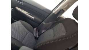 ASIENTO DELANTERO DERECHO...