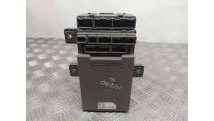 CAJA RELES / FUSIBLES HONDA... 2