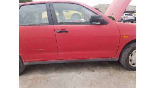 PUERTA DELANTERA DERECHA...