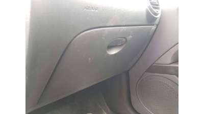 GUANTERA SEAT LEON 1.9 TDI (105 CV)...