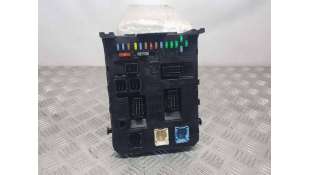 CAJA RELES / FUSIBLES... 2