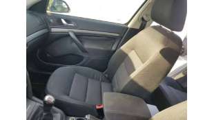 ASIENTO DELANTERO DERECHO...