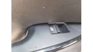 MANDO ELEVALUNAS TRASERO...