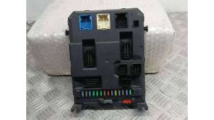 CAJA RELES / FUSIBLES...