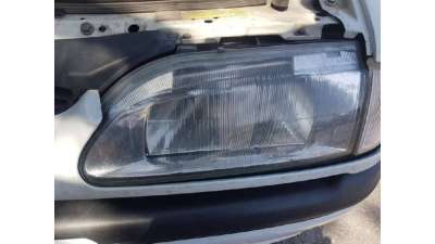 FARO IZQUIERDO RENAULT 19 HATCHBACK...