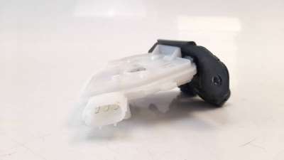 CERRADURA MALETERO / PORTON TOYOTA YARIS  - M.984743 / 6935002090