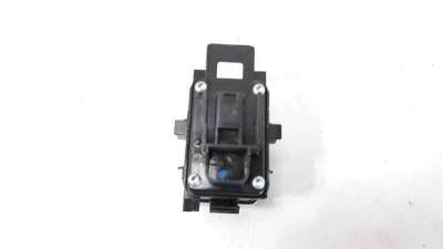 MANDO ELEVALUNAS DELANTERO DERECHO MERCEDES CLASE CL  COUPE  - M.1007351 / A2218706051