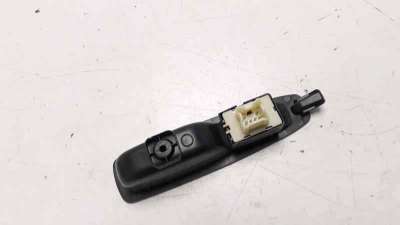 MANDO ELEVALUNAS TRASERO DERECHO RENAULT CAPTUR  - M.1009025 / 829614619R