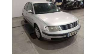 VOLKSWAGEN PASSAT BERLINA (3B2) 1996-2000 Comfortline Berlina sedan 125 Sin plomo 95  - 22579